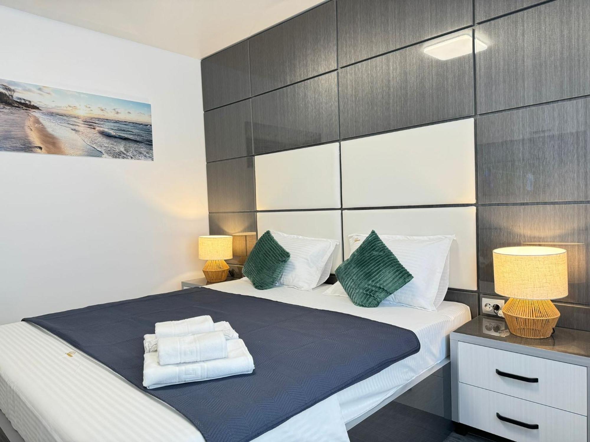 Luxury Glam Apartments Central Adress Bucuresti With Parking Extérieur photo